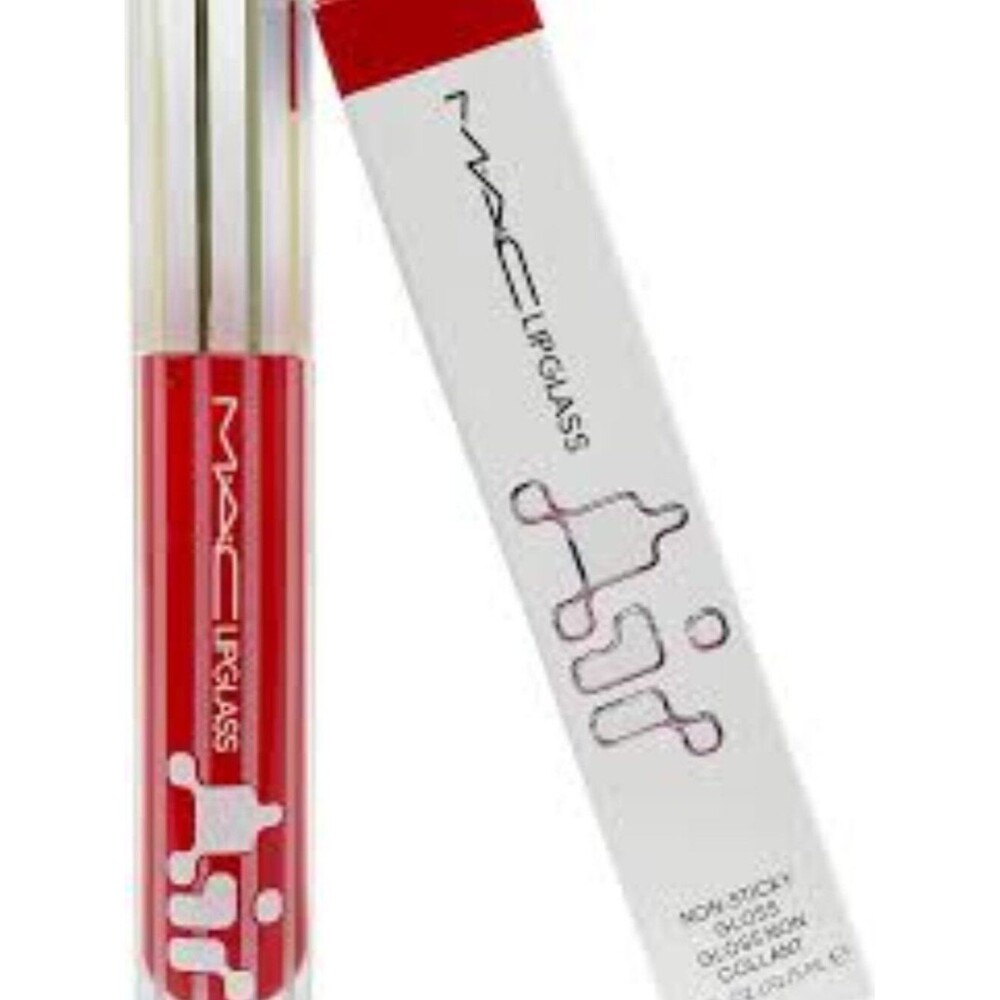 MAC MAC Lipglass Air Non-sticky Gloss
Color: Talented (.17 Fl Oz / 5 ml)